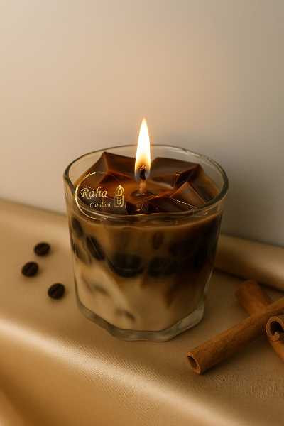 شمع لیوانی دفرمه با طراحی الهامگرفته از آیسلته؛ مناسب دکور، هدیه و ایجاد حس آرامش در فضا