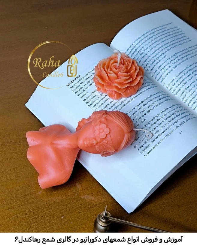 شمع ناتلی با گل آلاله مناسب هدیه و دکور خانه