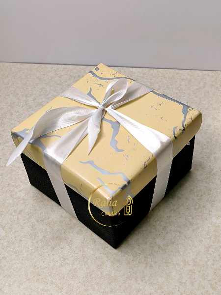 شمع قندان حصیری با رایحه قهوه در باکس شیک مناسب و آماده هدیه دادن