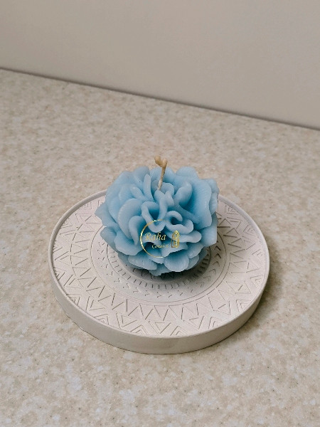 شمع دستساز گل میخک رنگ آبی برای آرامش و ریلکسیشن