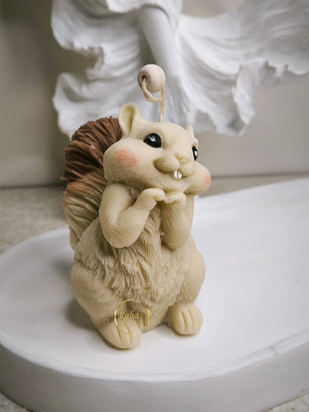 شمع دستساز طرح سنجاب جنگلی ، مناسب برای دکور پاییزی و هدیه خاص – رها کندل۶