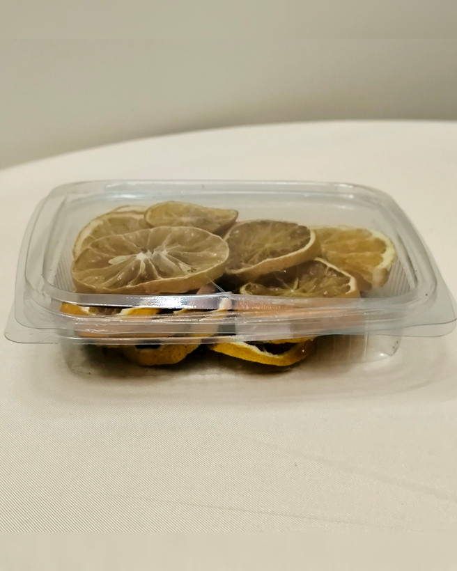 برش پرتقال خشک با رنگ طبیعی و بافت یکنواخت مناسب دیزاین