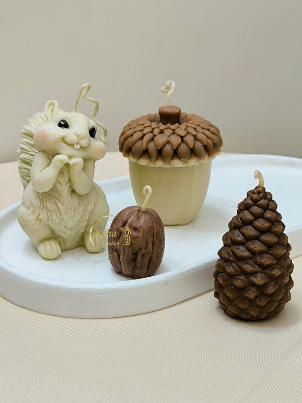 شمعهای دکوراتیو کاج و سنجاب دستساز رها کندل۶