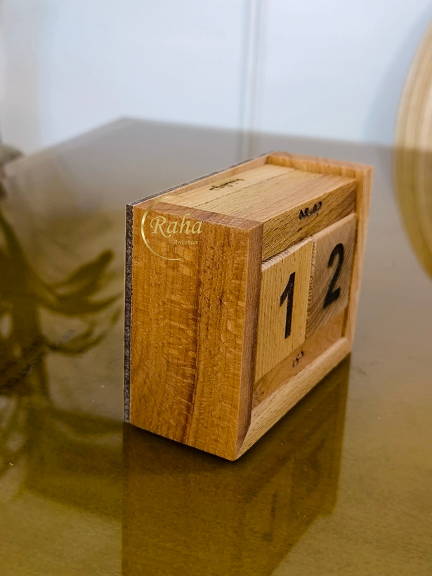 تقویم لوکس مینیمال رومیزی پازلی رها مال